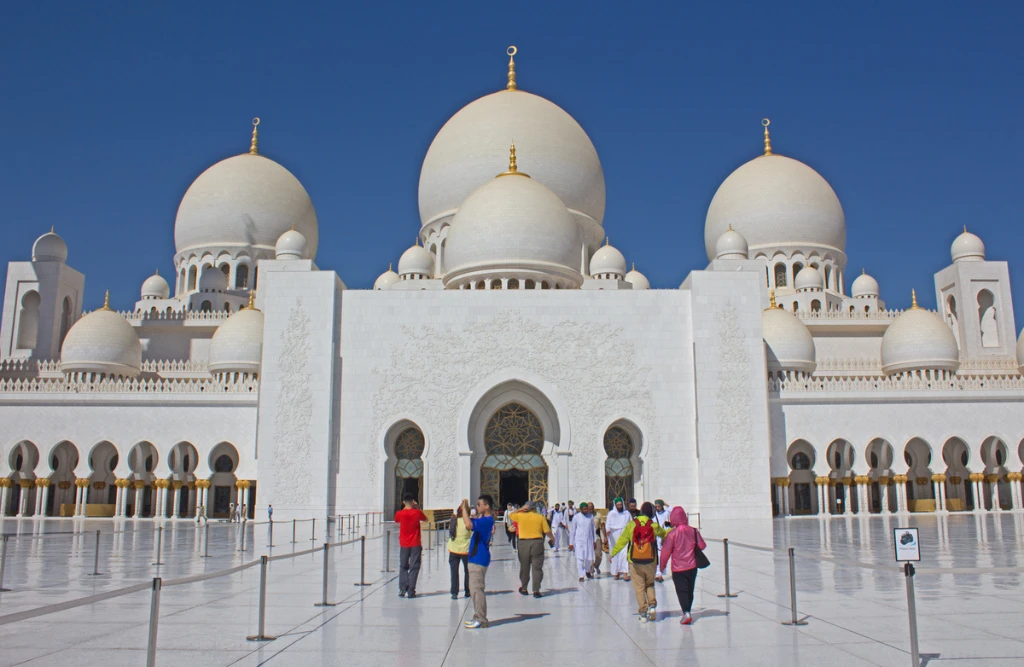 Sheikh Zayed Grand Mosque Abu Dhabi 14